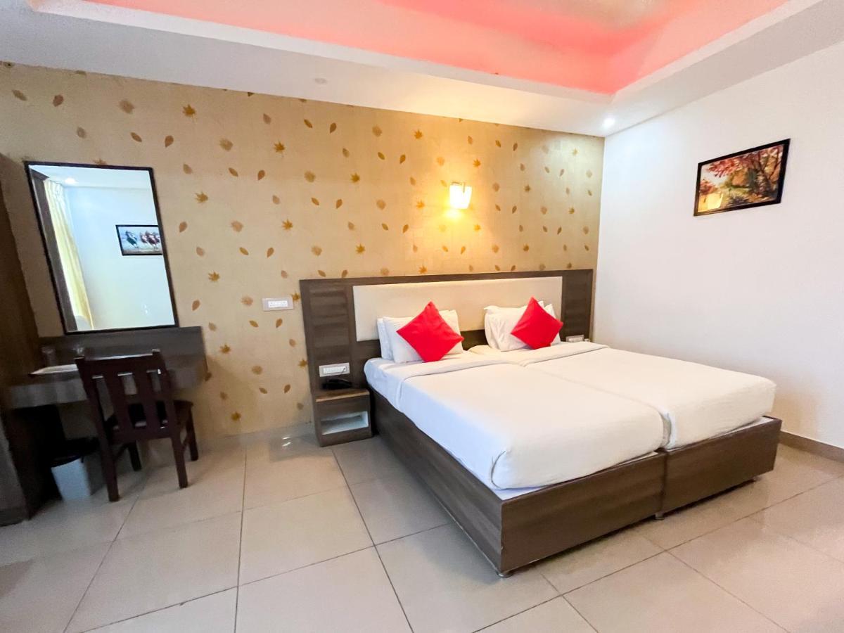 Hotel Victory Grand Attibele Esterno foto